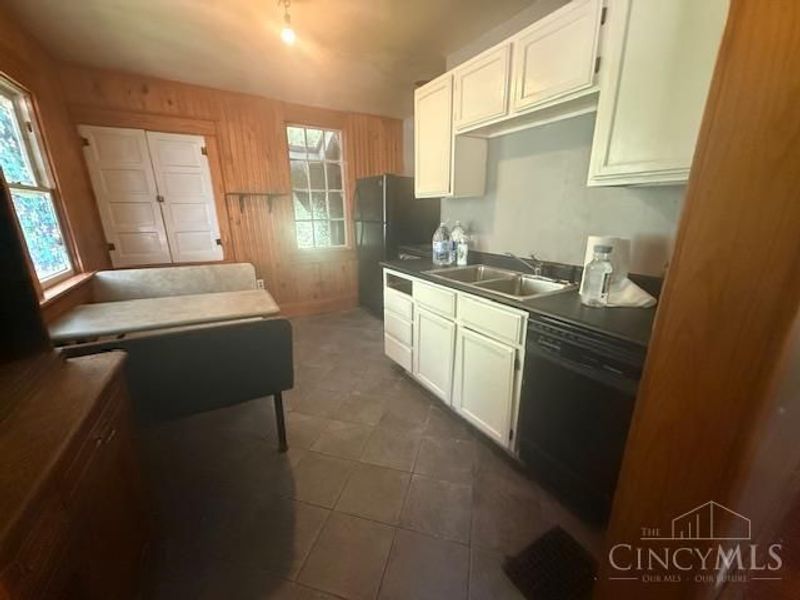 324 Purcell Avenue, Cincinnati, OH 45205 Photo 9