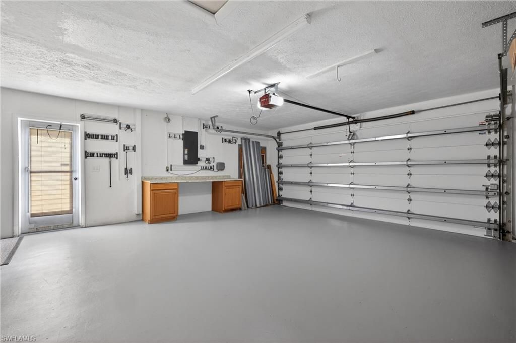 1305 SE 14th St, Cape Coral, FL 33990 Photo