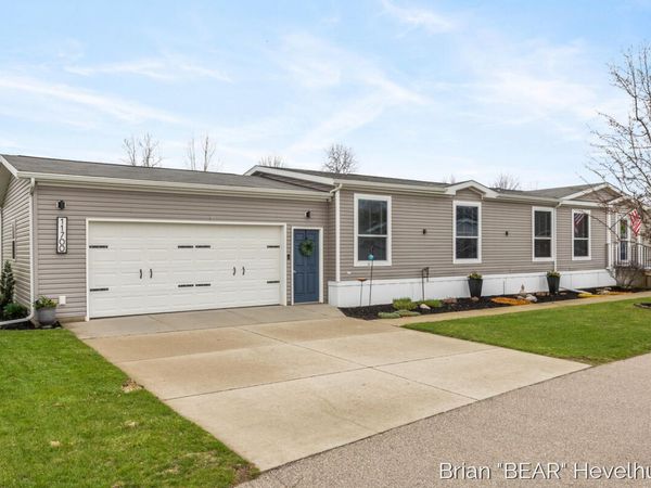 11700 Danton Drive, Allendale, MI 49401