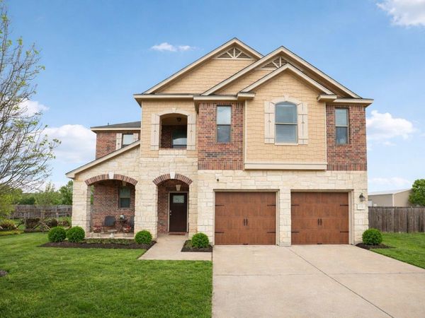 132 Brittany LN, Bastrop, TX 78602