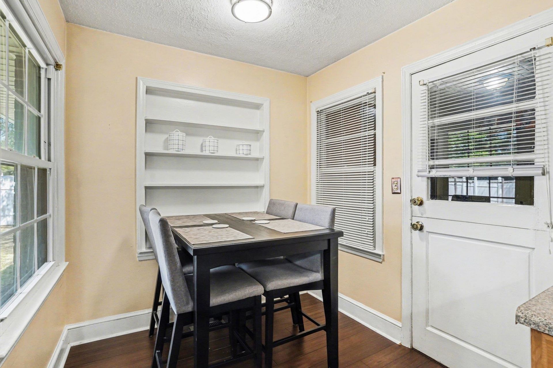 4375 Thomas St. Photo 13