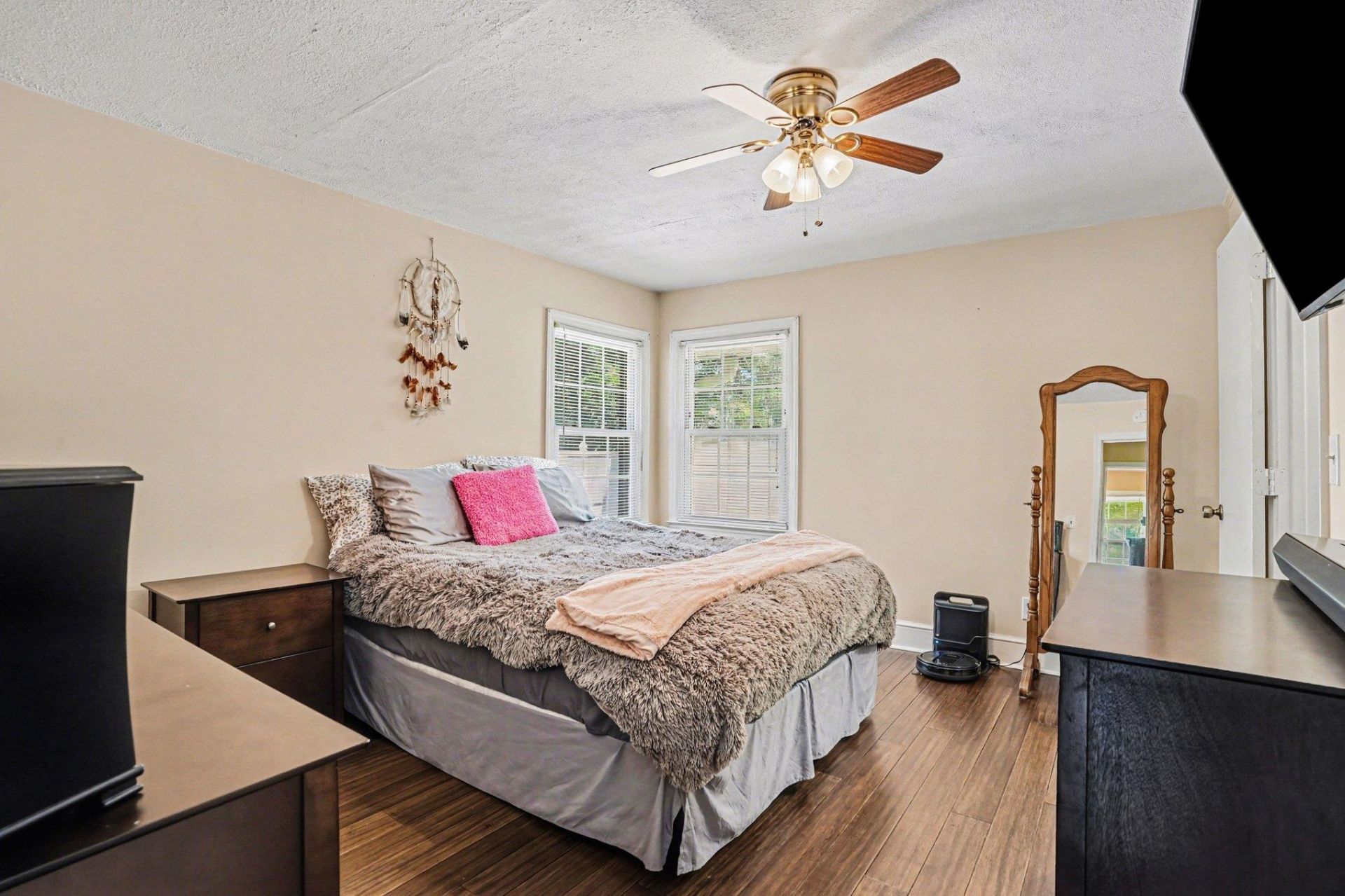 4375 Thomas St. Photo 18