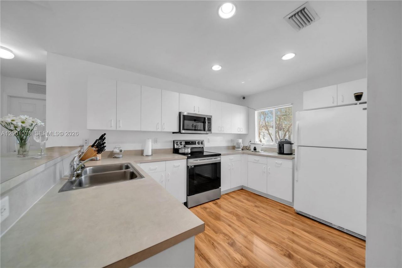 2840 NW 2nd Terrace, Cape Coral, FL 33993 Photo