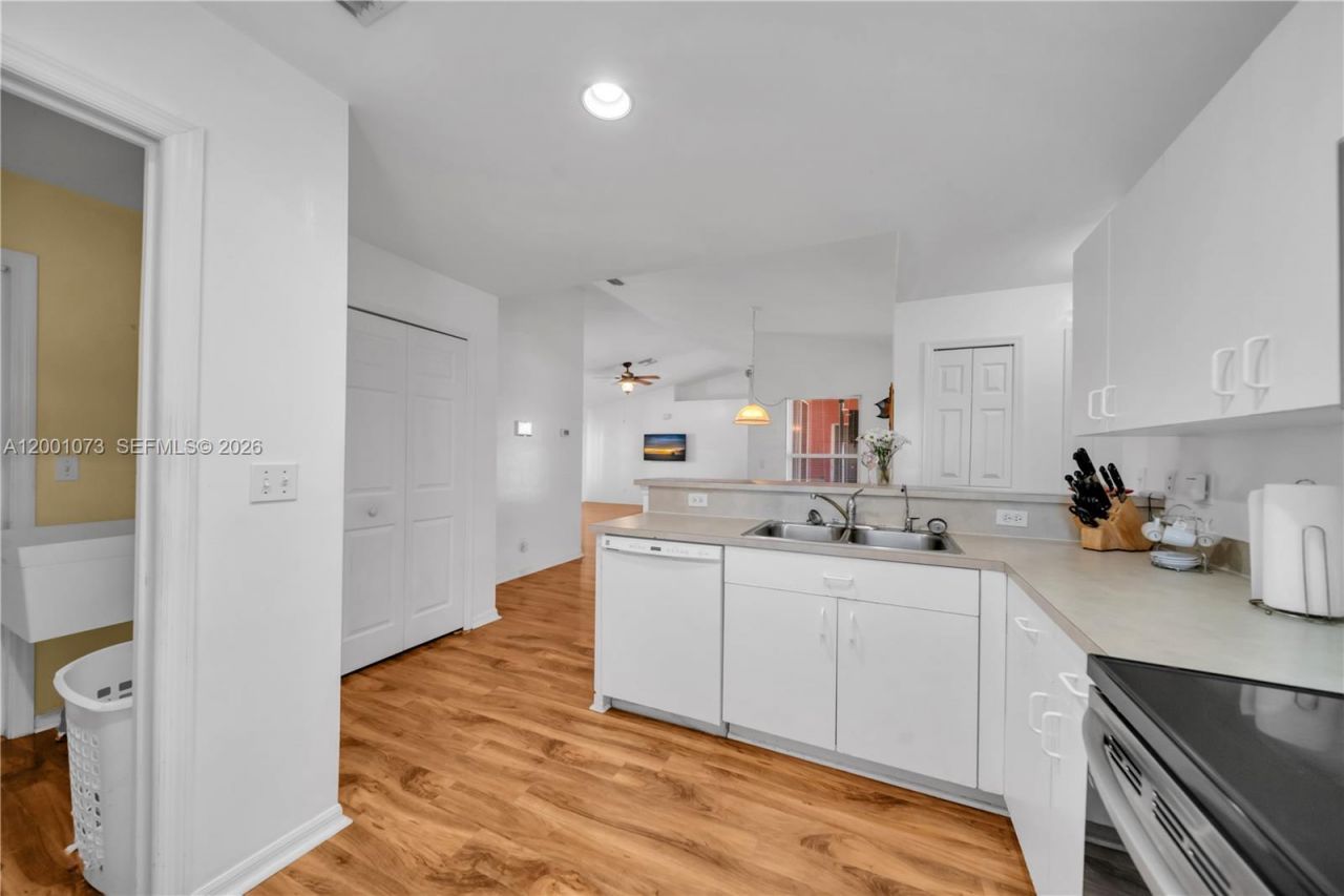 2840 NW 2nd Terrace, Cape Coral, FL 33993 Photo