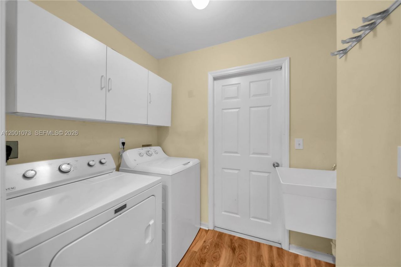 2840 NW 2nd Terrace, Cape Coral, FL 33993 Photo