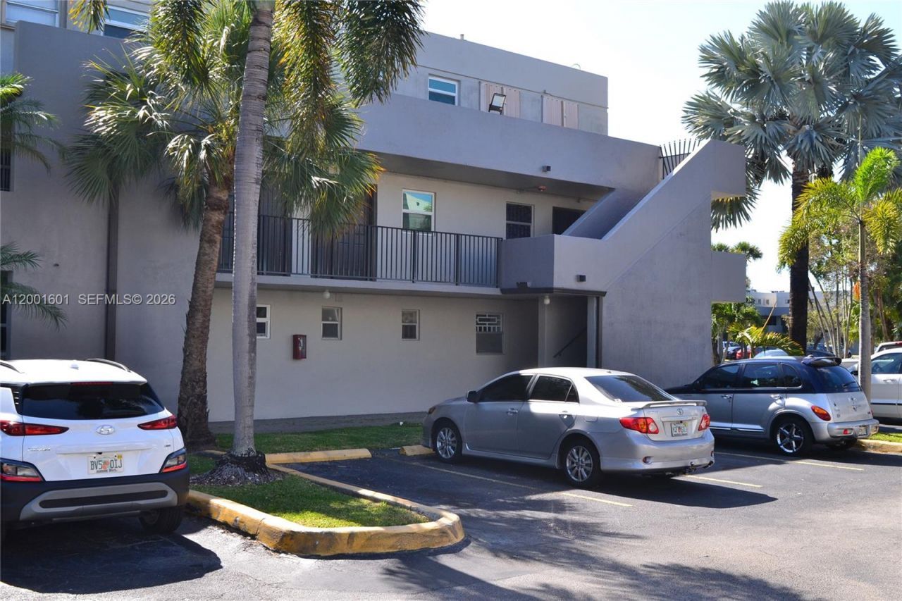 220 NW 87th Ave, Unit K110, Miami, FL 33172 Photo