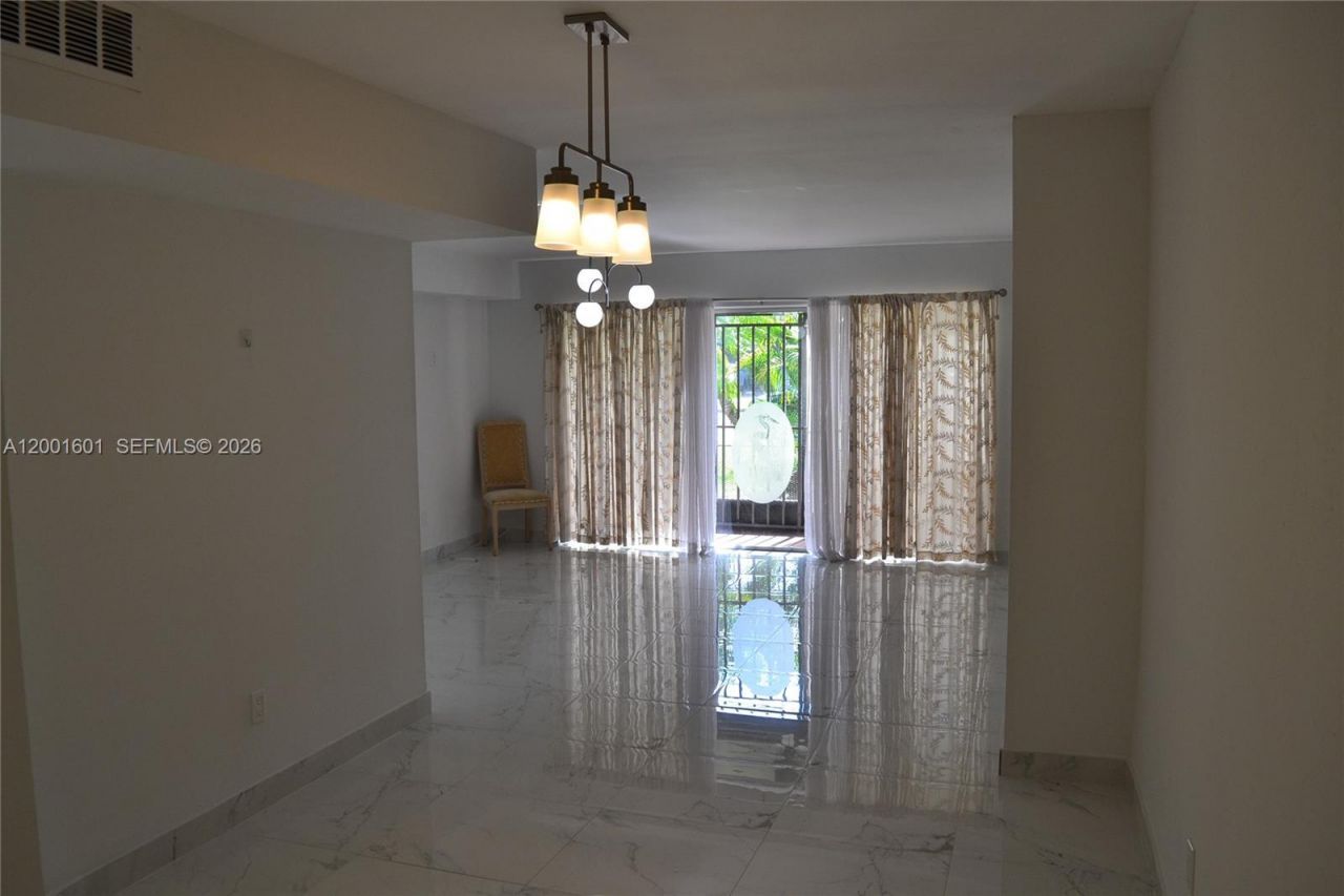 220 NW 87th Ave, Unit K110, Miami, FL 33172 Photo