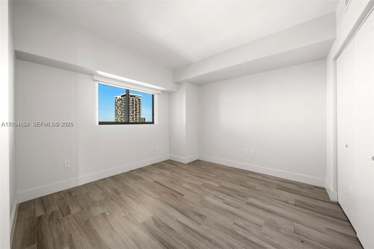 460 NE 28th St, Unit 2707, Miami, FL 33137 Photo