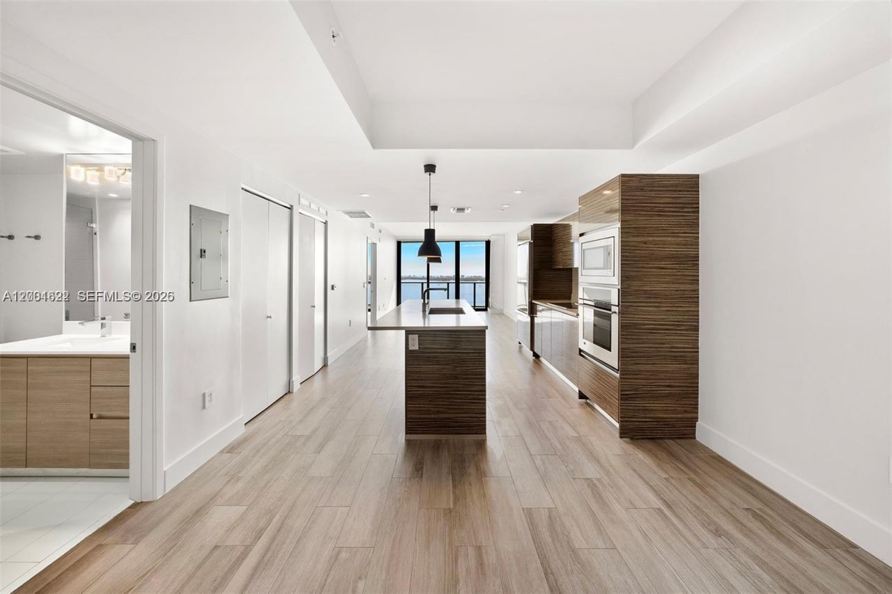 460 NE 28th St, Unit 2707, Miami, FL 33137 Photo