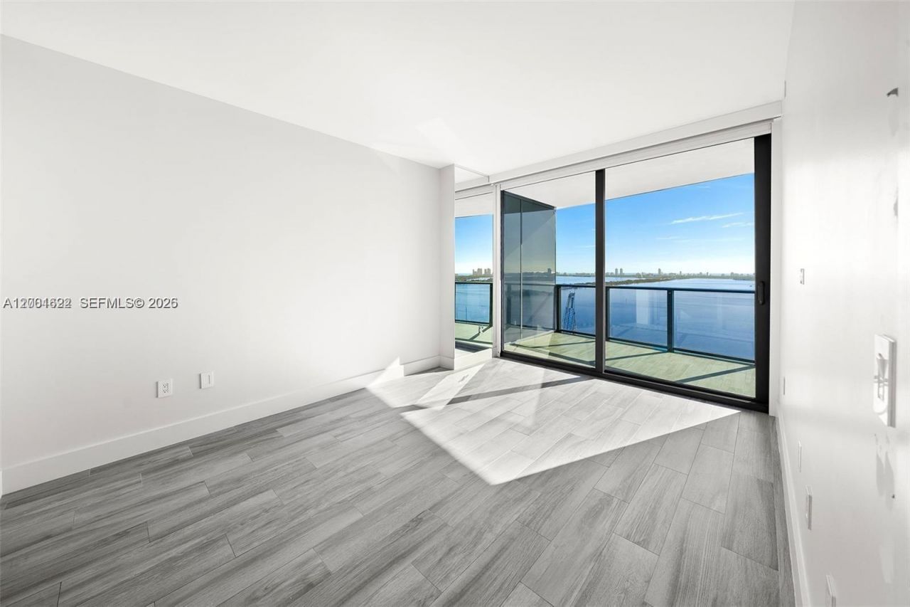 460 NE 28th St, Unit 2707, Miami, FL 33137 Photo