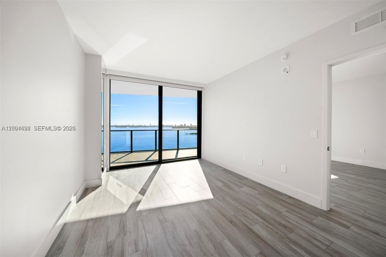 460 NE 28th St, Unit 2707, Miami, FL 33137 Photo