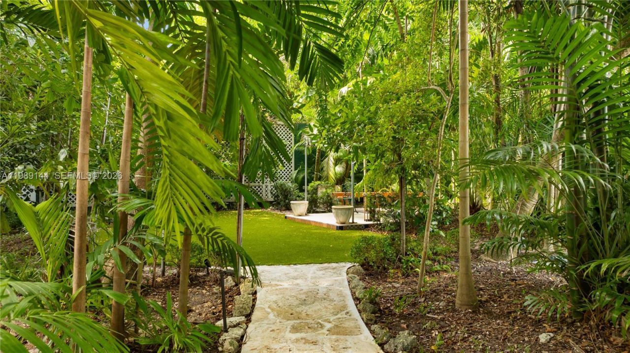 3685 Royal Palm Ave, Miami, FL 33133 Photo