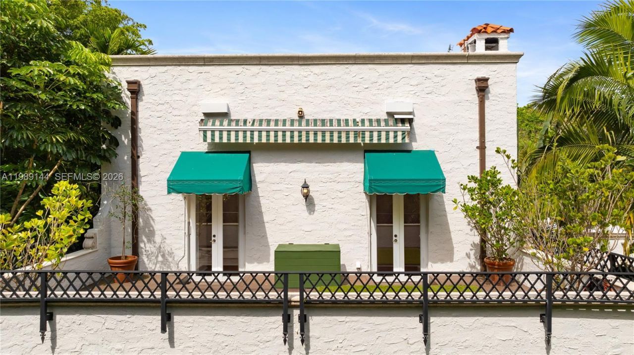 3685 Royal Palm Ave, Miami, FL 33133 Photo