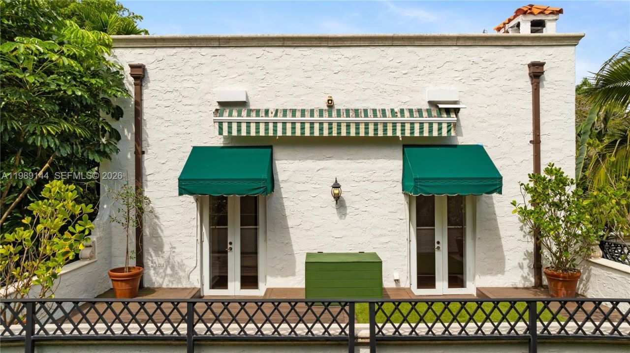 3685 Royal Palm Ave, Miami, FL 33133 Photo