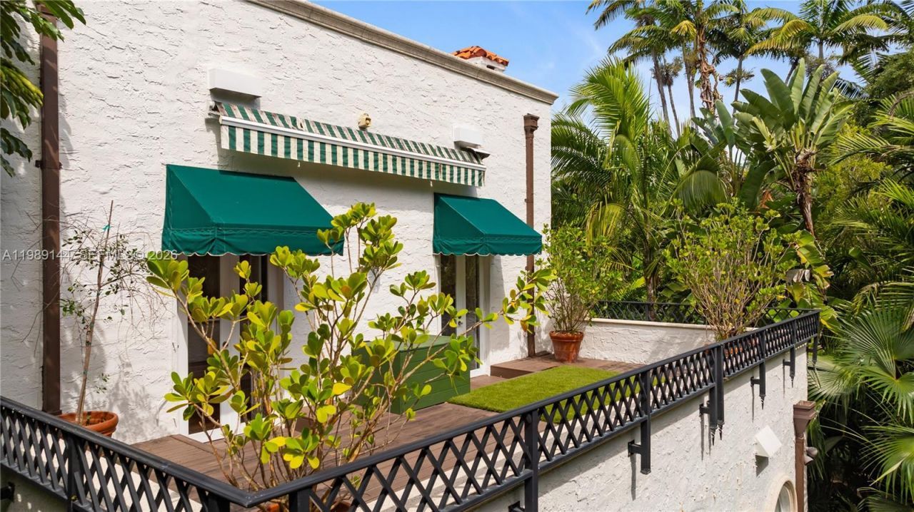 3685 Royal Palm Ave, Miami, FL 33133 Photo