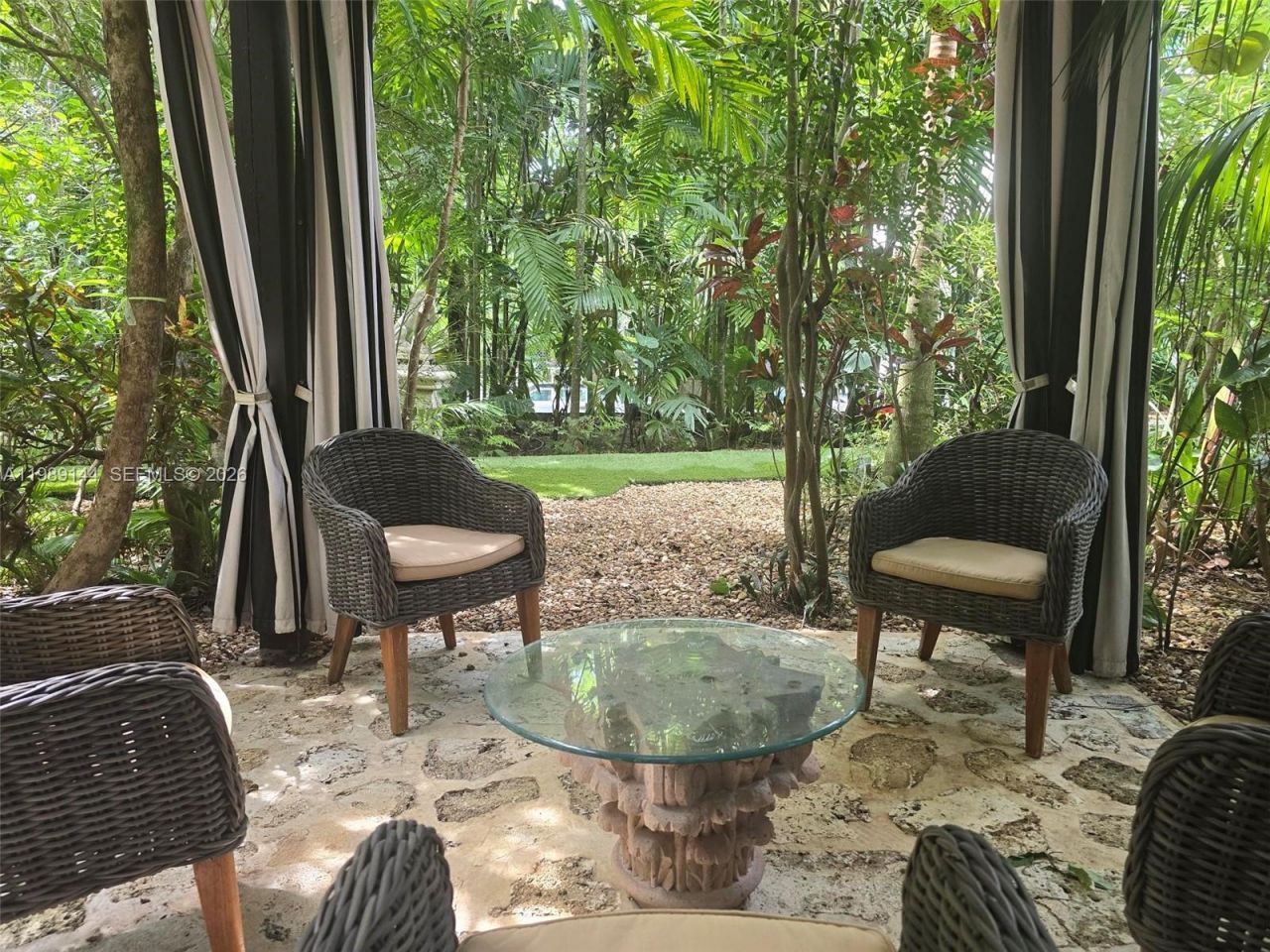 3685 Royal Palm Ave, Miami, FL 33133 Photo