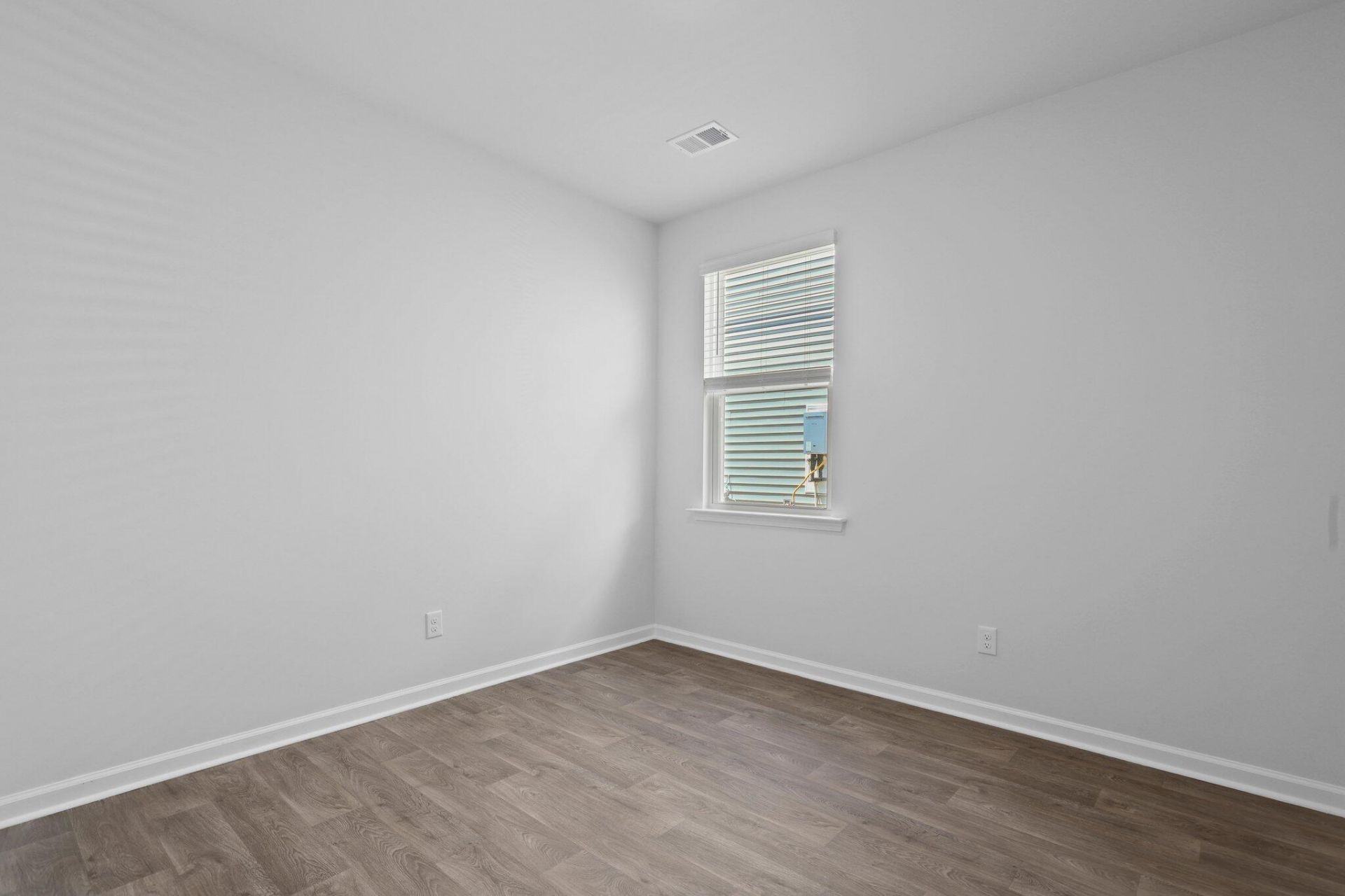 425 Broad Elm Way Photo 24