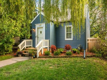 3331 Parkview Boulevard, Robbinsdale, MN 55422