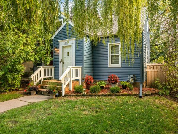 3331 Parkview Boulevard, Robbinsdale, MN 55422