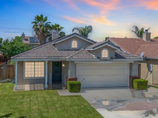 3725 Boswellia Drive, Bakersfield, CA 93311