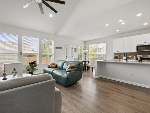 2604 Danbury LN, Leander, TX 78641