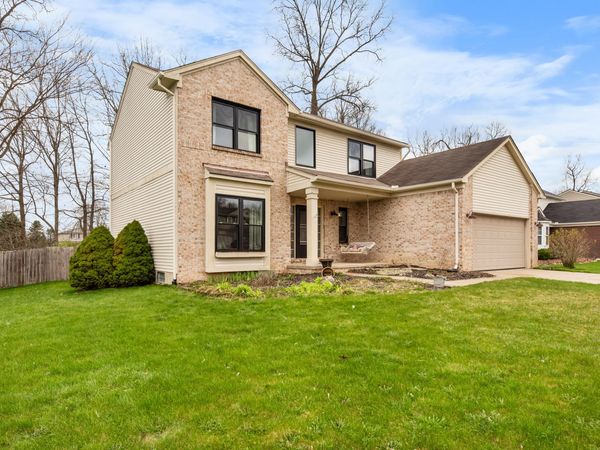 9033 Timbercrest Lane, Whitmore Lake, MI 48189