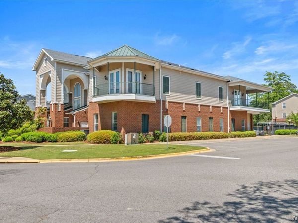 120 15th Street, Unit 220, Tuscaloosa, AL 35401