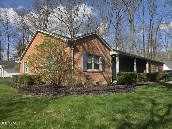 1900 Imperial Lane, Findlay, OH 45840