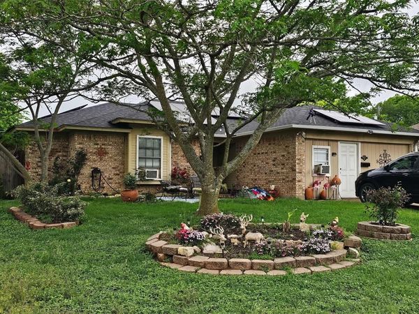 1306 Clearfield Drive, Cleburne, TX 76033