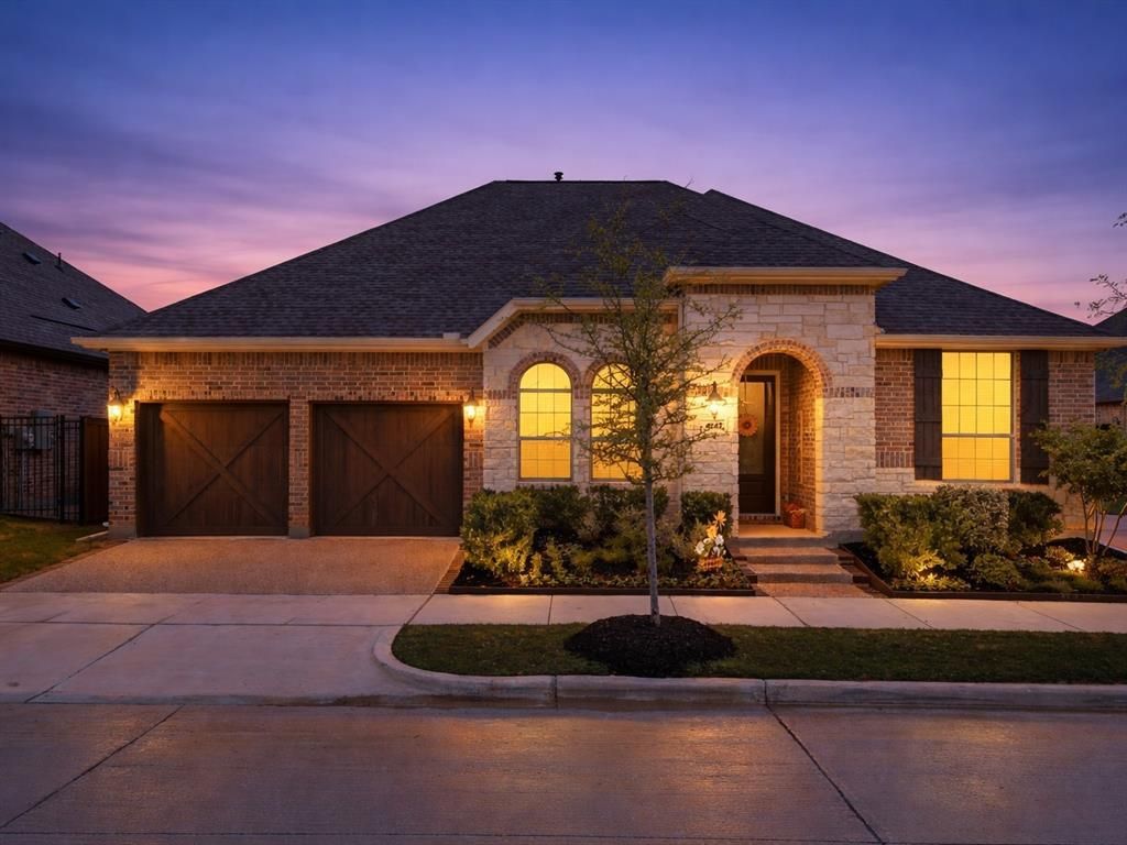 4747 Kings Garden Parkway, Arlington, TX 76005 Main Photo
