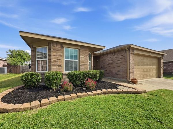 1405 Eagles Nest Trail, Krum, TX 76249