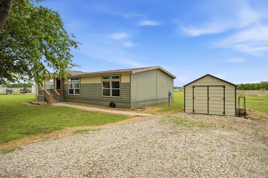 8645 County Road 1143, Celeste, TX 75423 Main Photo