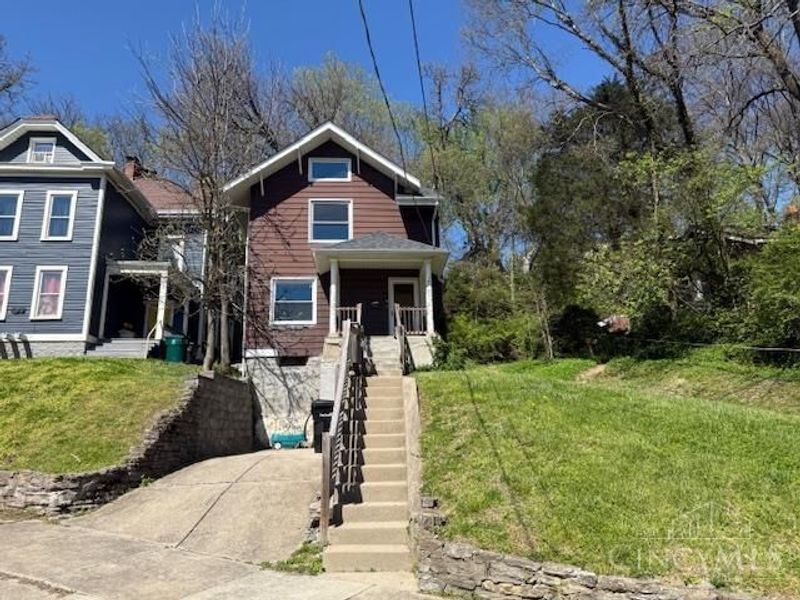 326 Purcell Avenue, Cincinnati, OH 45205 Photo 2