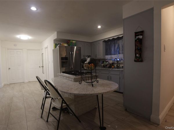 3529 Laconia Avenue , Bronx, NY 10469