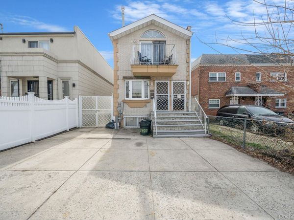 2858 Sampson Avenue, Bronx, NY 10465