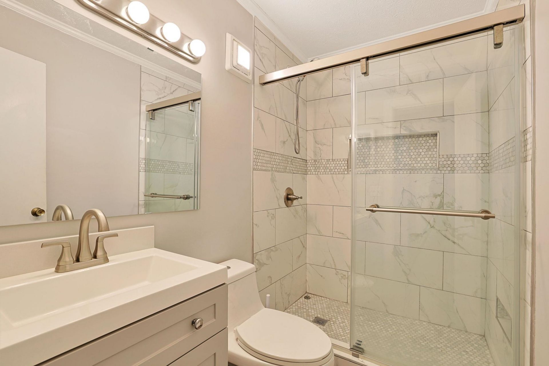 4003 N Ocean Blvd. Photo 17