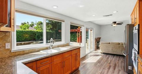 8932 Shady Vista Ct, Elk Grove, CA 95624 Photo