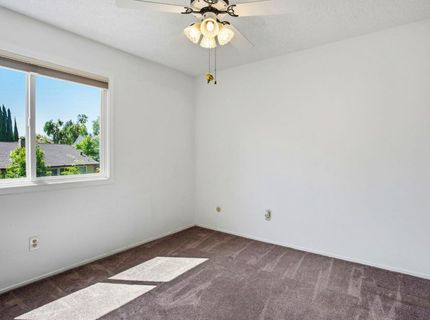 8932 Shady Vista Ct, Elk Grove, CA 95624 Photo