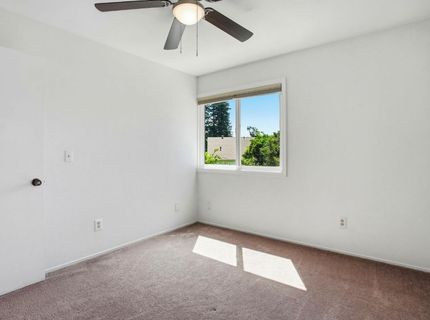 8932 Shady Vista Ct, Elk Grove, CA 95624 Photo