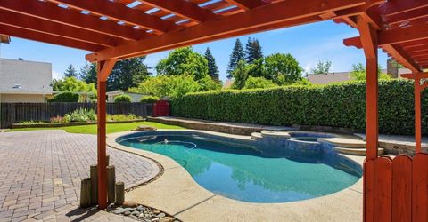 8932 Shady Vista Ct, Elk Grove, CA 95624 Photo