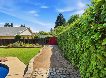 8932 Shady Vista Ct, Elk Grove, CA 95624 Photo