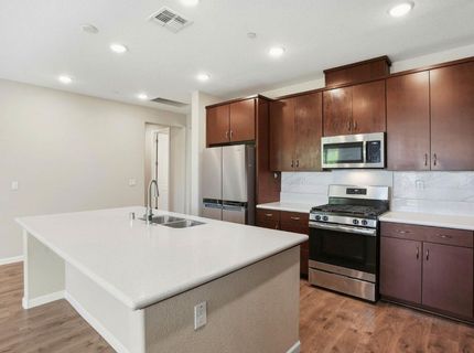 10032 Wagoner Way, Elk Grove, CA 95757 Photo