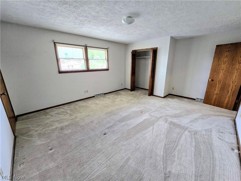 121 Beckett Court, Saint Clairsville, OH 43950 Photo 12