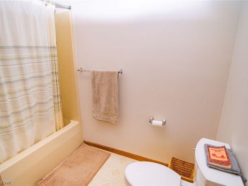 121 Beckett Court, Saint Clairsville, OH 43950 Photo 17