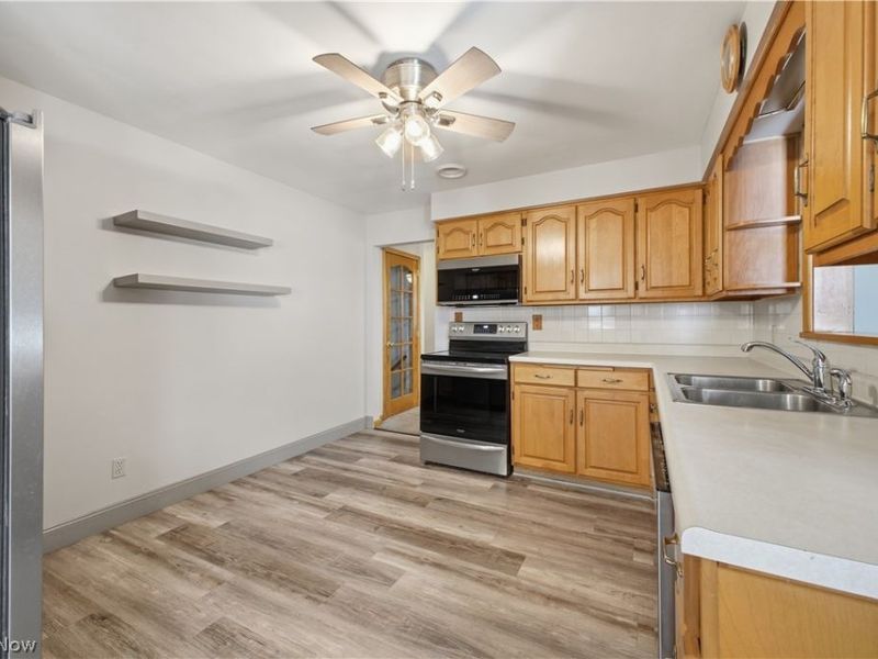 9231 King Graves Road NE, Warren, OH 44484 Photo 14