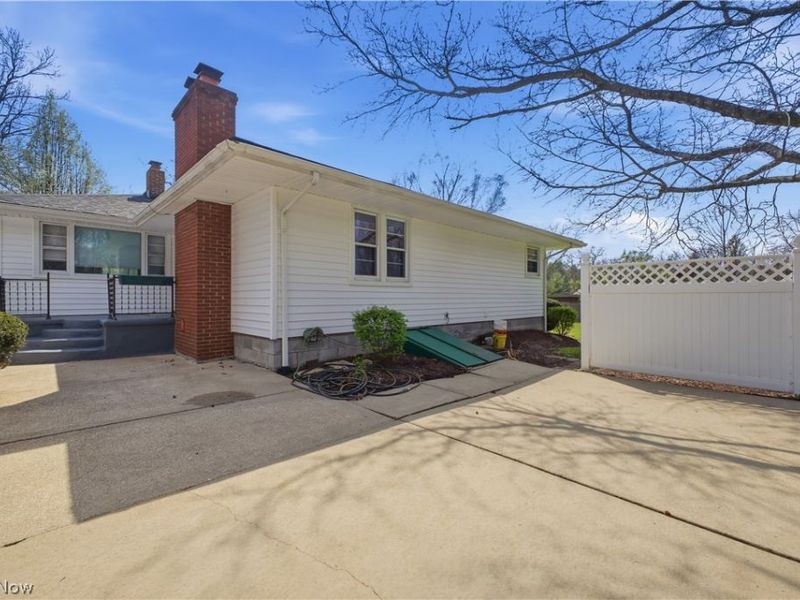 9231 King Graves Road NE, Warren, OH 44484 Photo 9