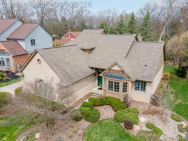 3598 Sahalee Drive, Rochester Hills, MI 48309