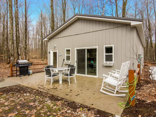 8660 Wilderness Trail, Traverse City, MI 49684