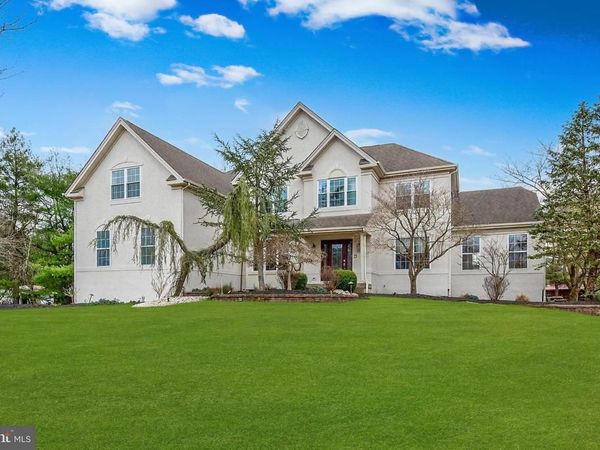 11 ROLLING GLEN COURT, MOUNT LAUREL, NJ 08054