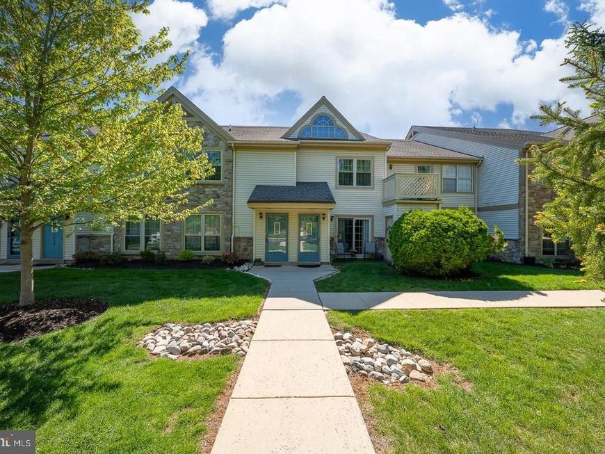 2404 Foxmeadow Circle, Royersford, PA 19468 Main Photo